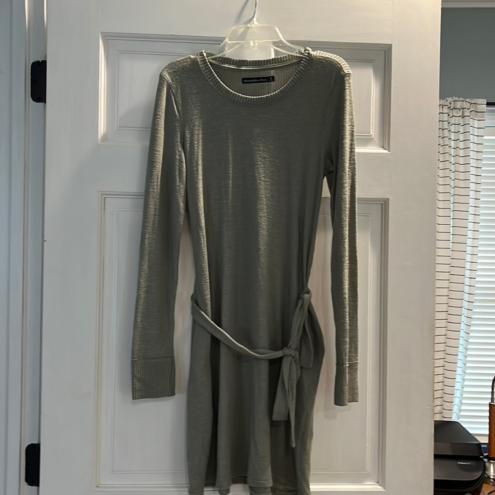 Aberombie and Fitch dress